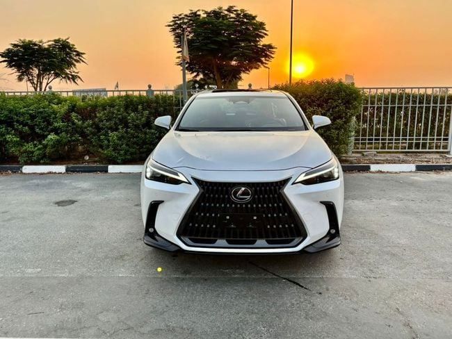 جديدة Lexus NX 350h ثانياً, 2.5 l, 2025 في في الإمارات, دبي من GT MOTORS، اللون أبيض. مواصفات الخليج | AUTO.AE | إعلان #273281