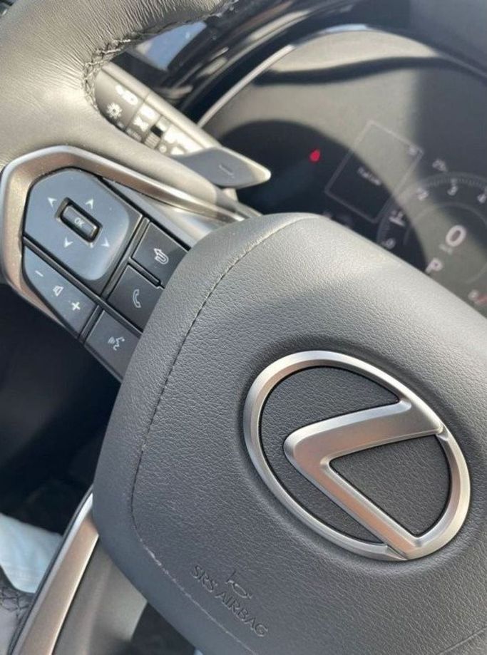 Новый Lexus RX 350 V, 2.4 л, 2023 в Дубае от Mohamed Hakim Motors Белый цвет. Other | AUTO.AE