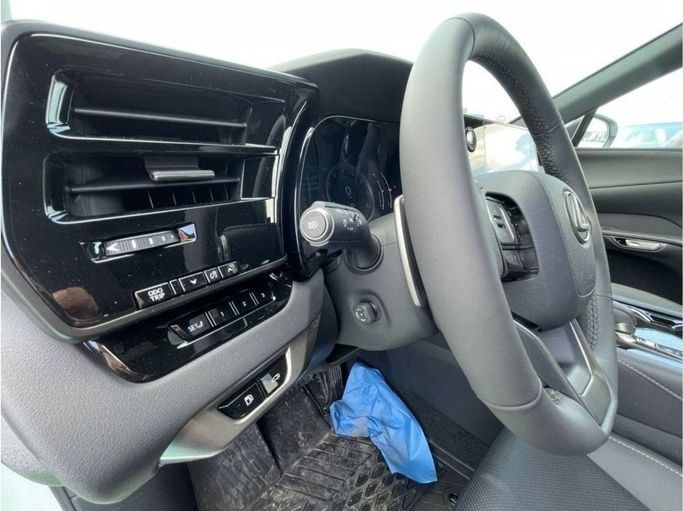 Новый Lexus RX 350 V, 2.4 л, 2024 в Дубае от Mohamed Hakim Motors Белый цвет. GCC | AUTO.AE