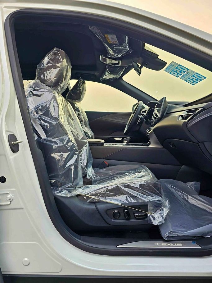 Новый Lexus RX 350 V, 2.4 л, 2025 в Дубае от SK Motors Белый цвет. GCC | AUTO.AE