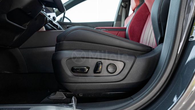 Новый Lexus RX 500h V, 2.4 л, 2024 в Дубае от Milele Серый цвет. Other | AUTO.AE