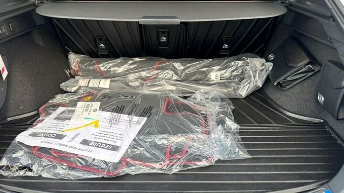 Подержанный Lexus RX 500h V, 2.4 л, 2024 в Дубае от Ignite Used Cars Белый цвет. Канадская | AUTO.AE