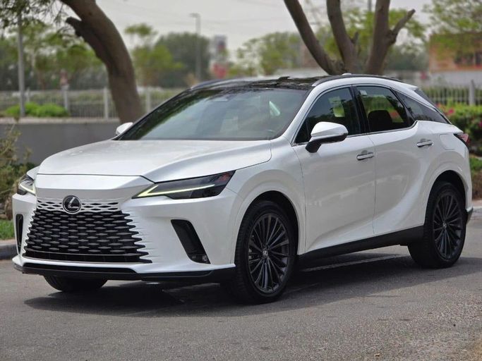 Подержанный Lexus RX 350 V, 2.4 л, 2023 в Дубае от US Motors Белый цвет. GCC | AUTO.AE