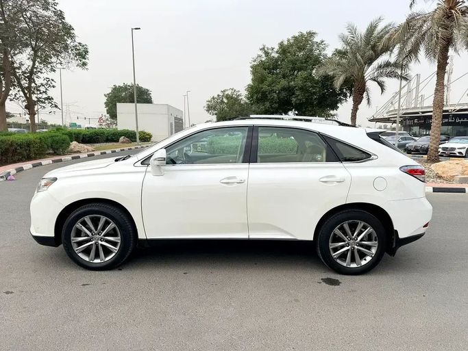 Used Lexus RX 350 III Facelift, 3.5 l, 2015 in Dubai by First Choice Motors, White color. GCC Specs | AUTO.AE