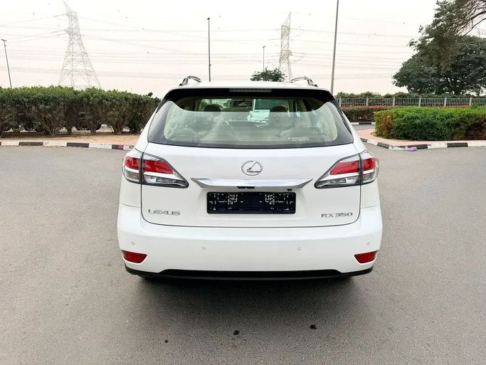 Used Lexus RX 350 III Facelift, 3.5 l, 2015 in Dubai by First Choice Motors, White color. GCC Specs | AUTO.AE