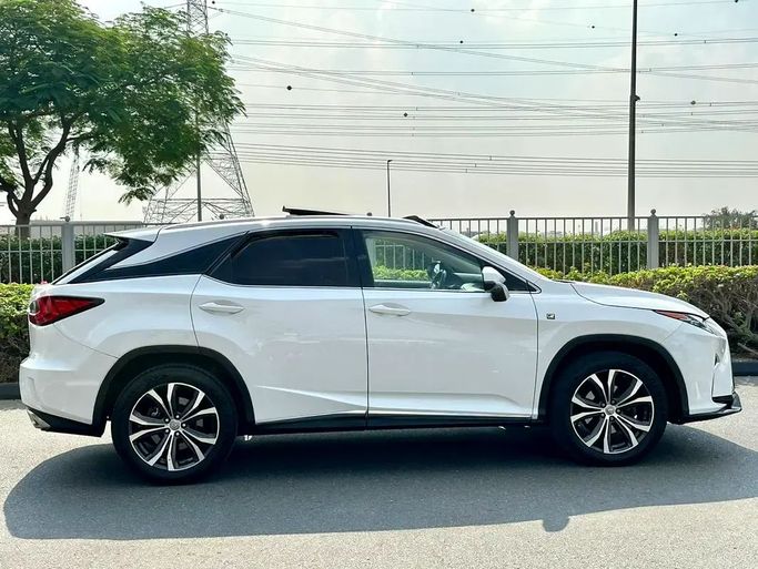 Used Lexus RX 350 IV, 3.5 l, 2017 in Dubai by Verified Hub Used Automobile Trading LLC, White color. GCC Specs | AUTO.AE