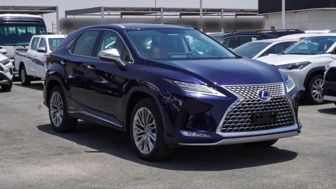 Новый Lexus RX 450h IV Рестайлинг, 3.5 л, 2022 в Дубае от Gulzar Motors FZE Синий цвет. GCC | AUTO.AE