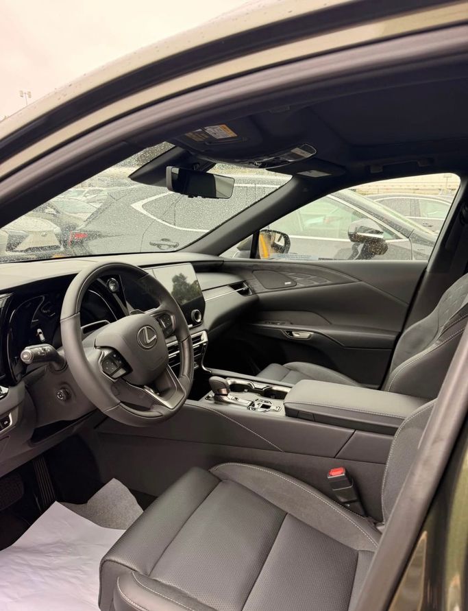 Новый Lexus RX 350h V, 2.5 л, 2026 в ОАЭ, Дубай Зеленый цвет. Канадская | AUTO.AE | Объявление #281945 — фото 6 из 12