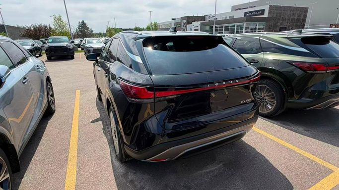 جديدة Lexus RX 350h V، 2.5 لتر، 2026 في الإمارات، دبي، اللون أسود. المواصفات الكندية | AUTO.AE | إعلان #281948 — صورة 2 من 5