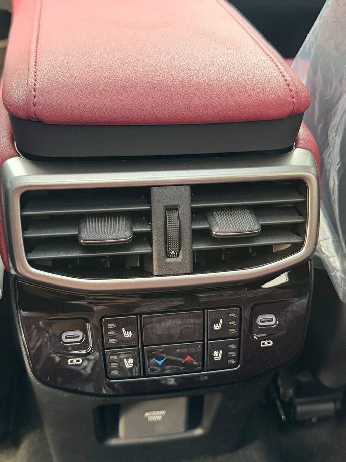 جديدة Lexus RX 500h V، 2.4 لتر، 2026 في الإمارات، دبي من RAI MOTORS، اللون أسود.  | AUTO.AE | إعلان #296281 — صورة 13 من 25