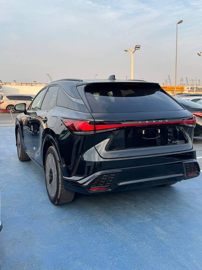 جديدة Lexus RX 500h V، 2.4 لتر، 2026 في الإمارات، دبي من RAI MOTORS، اللون أسود.  | AUTO.AE | إعلان #296281 — صورة 22 من 25