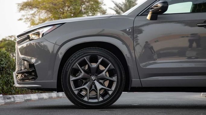 Новый Lexus TX 500h, 2.4 л, 2025 в Дубае от Dresden Motors Серый цвет. Канадская | AUTO.AE