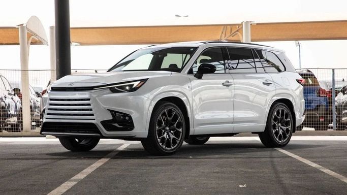 Новый Lexus TX 500h, 2.4 л, 2025 в Дубае от Dresden Motors Белый цвет. Канадская | AUTO.AE