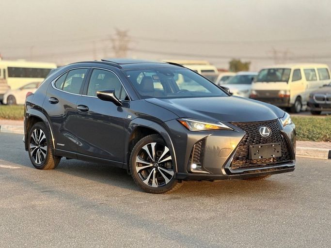 Подержанный Lexus UX 250h I, 2.0 л, 2022 в Дубае от GHAZNI MOTORS Серый цвет. Американская | AUTO.AE
