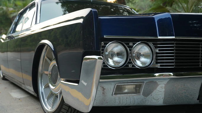 Подержанный Lincoln Continental IV, 5.0 л, 1966 в Дубае от KAM CAR VINTAGE Синий цвет.  | AUTO.AE