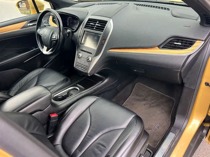 Used Lincoln MKC I, 2.0 l, 2015 in Dubai by First Choice Motors, Golden color. GCC Specs | AUTO.AE