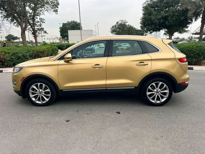 Used Lincoln MKC I, 2.0 l, 2015 in Dubai by First Choice Motors, Golden color. GCC Specs | AUTO.AE