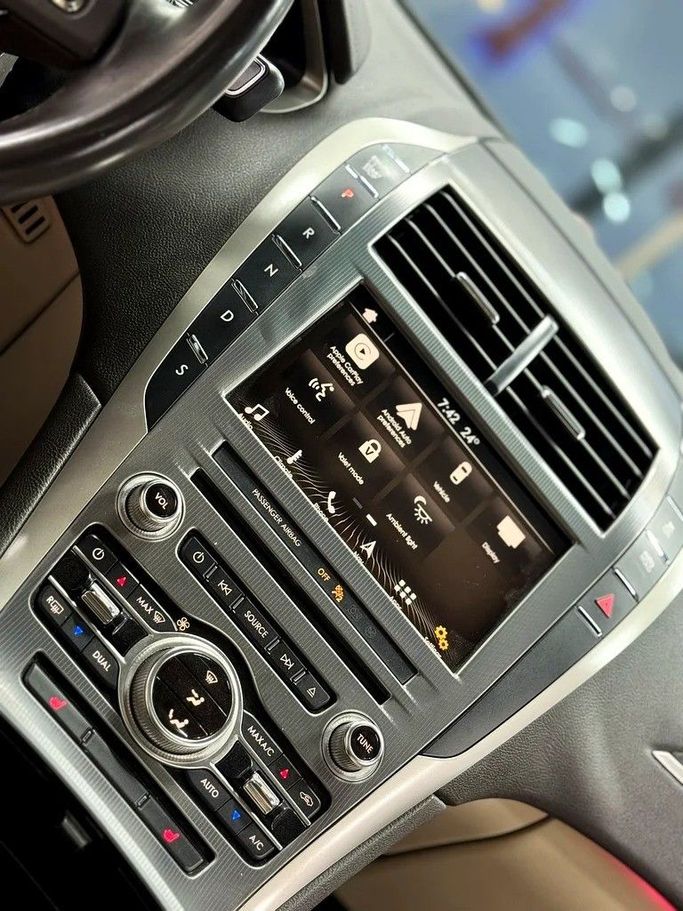 Подержанный Lincoln MKZ II Рестайлинг, 2.0 л, 2017 в Дубае от F1 Motors Черный цвет. GCC | AUTO.AE