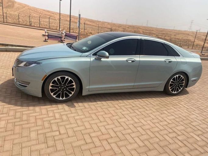 Used Lincoln MKZ II, 2.0 l, 2014 in Dubai by Shamshad Motors FZCO, Grey color. GCC Specs | AUTO.AE