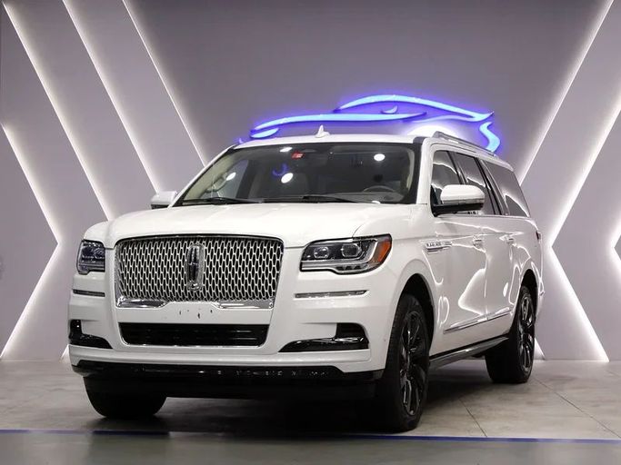 Подержанный Lincoln Navigator IV Рестайлинг, 3.5 л, 2022 в Дубае от Hot Wheel Used Motors Белый цвет. Other | AUTO.AE