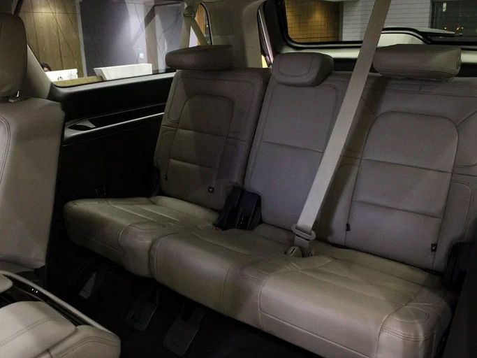 Подержанный Lincoln Navigator IV Рестайлинг, 3.5 л, 2022 в Дубае от Hot Wheel Used Motors Белый цвет. Other | AUTO.AE