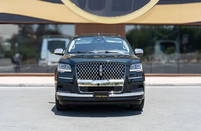 Подержанный Lincoln Navigator IV Рестайлинг, 3.5 л, 2024 в ОАЭ, Дубай от 8Ba Motors Зеленый цвет. GCC | AUTO.AE | Объявление #279423