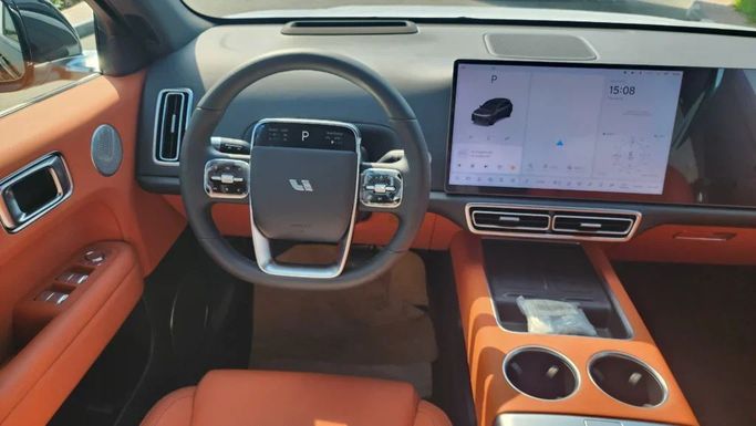 Новый LiXiang L6, 1.5 л, 2024 в Дубае от Alwan Global Cars Черный цвет. Other | AUTO.AE