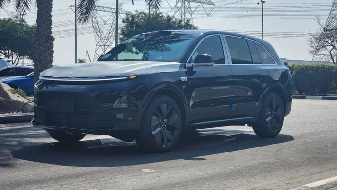 Новый LiXiang L6, 1.5 л, 2024 в Дубае от Alwan Global Cars Черный цвет. Other | AUTO.AE