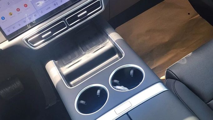 Новый LiXiang L7 I Рестайлинг, 1.5 л, 2025 в Дубае от Alwan Global Cars Серый цвет. Other | AUTO.AE