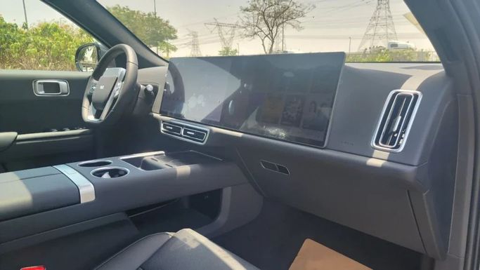 Новый LiXiang L7 I Рестайлинг, 1.5 л, 2025 в Дубае от Alwan Global Cars Серый цвет. Other | AUTO.AE