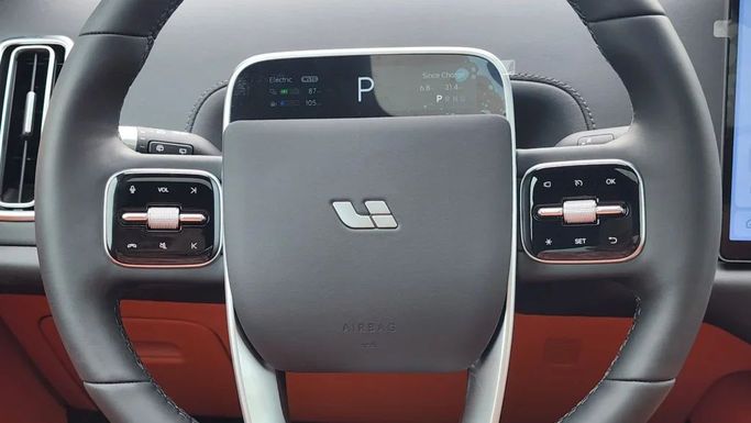 Новый LiXiang L7 I Рестайлинг, 1.5 л, 2025 в Дубае от Alwan Global Cars Черный цвет. Other | AUTO.AE