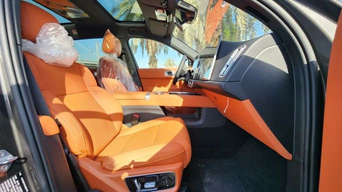 Новый LiXiang L7 I Рестайлинг, 1.5 л, 2025 в Дубае от Alwan Global Cars Серый цвет. Other | AUTO.AE