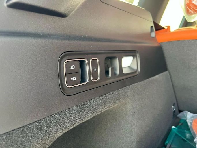 Новый LiXiang L7 I, 1.5 л, 2024 в Дубае от My Way Motors Серый цвет. Китайская | AUTO.AE