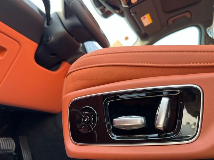 Новый LiXiang L7 I Рестайлинг, 1.5 л, 2024 в Дубае от My Way Motors Черный цвет. Китайская | AUTO.AE