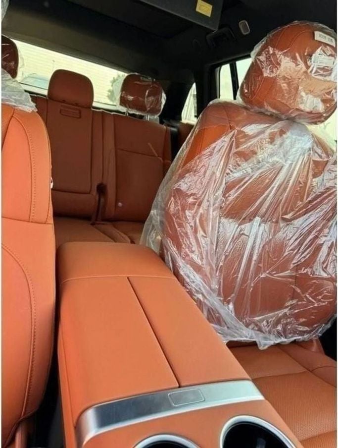 Новый LiXiang L7 I Рестайлинг, 1.5 л, 2024 в Дубае от My Way Motors Серый цвет. Китайская | AUTO.AE