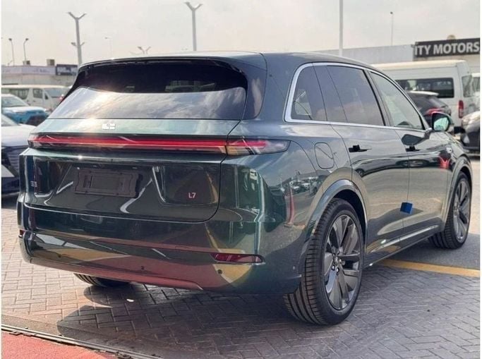 Новый LiXiang L7 I, 1.5 л, 2024 в Дубае от My Way Motors Зеленый цвет. Китайская | AUTO.AE
