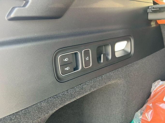 Новый LiXiang L7 I, 1.5 л, 2024 в Дубае от My Way Motors Зеленый цвет. Китайская | AUTO.AE