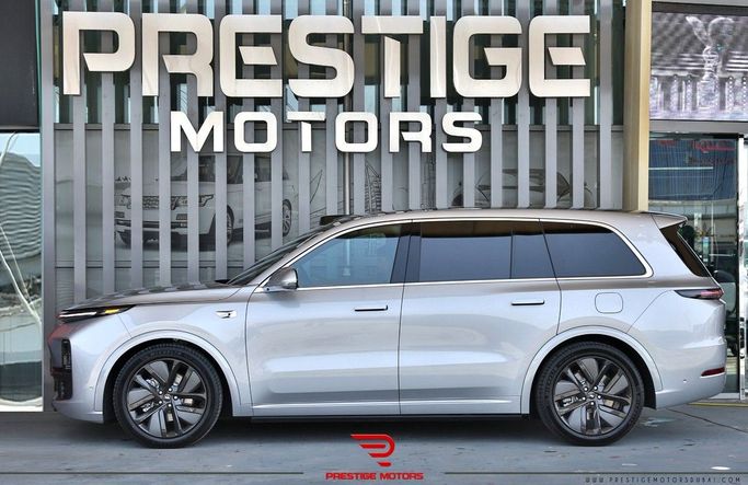 New LiXiang L9 I Facelift, 1.5 l, 2024 in Dubai by Prestige motors, Silver color. Chinese Specs | AUTO.AE