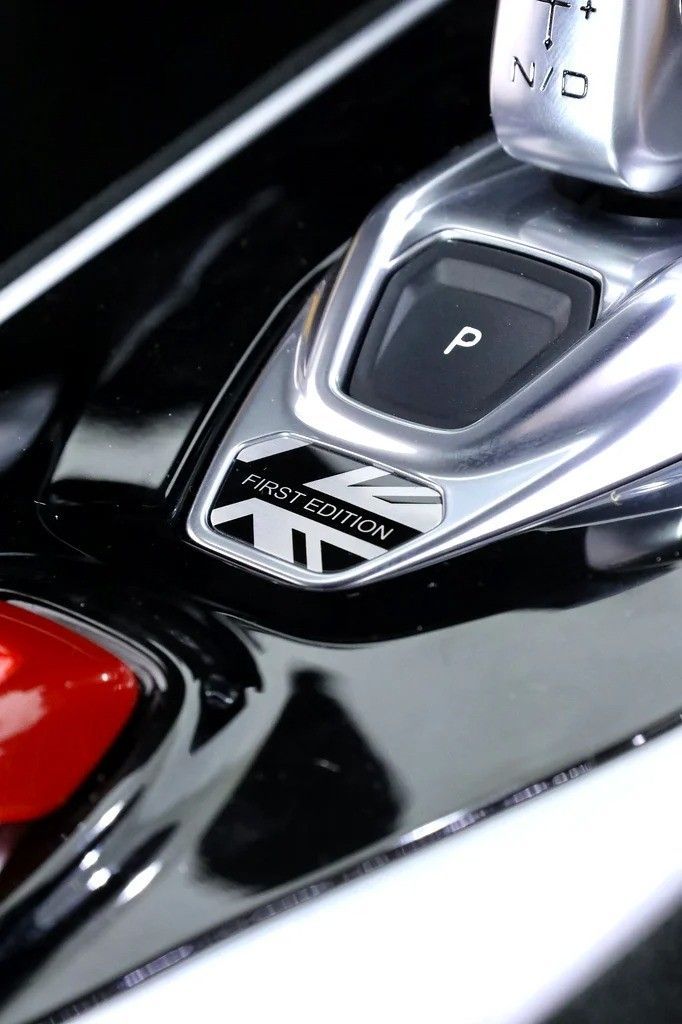 Подержанный Lotus Emira, 3.5 л, 2023 в Дубае от Al Faris Motors Желтый цвет. GCC | AUTO.AE