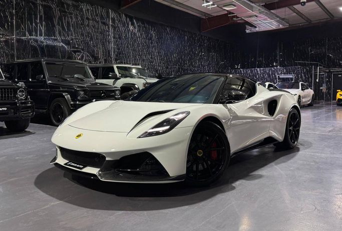 مستعملة Lotus Emira, 3.5 l, 2024 في في دبي من Zeus Motors، اللون أبيض. مواصفات الخليج | AUTO.AE