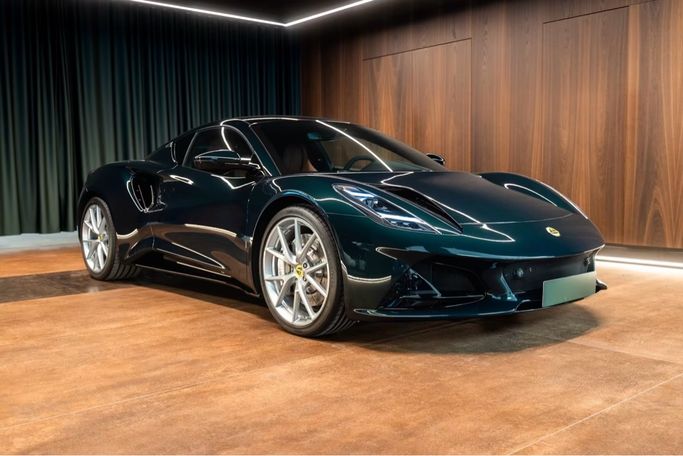 مستعملة Lotus Emira, 3.5 l, 2023 في في دبي من Fair Import، اللون أخضر. المواصفات الأوروبية | AUTO.AE | إعلان #273854