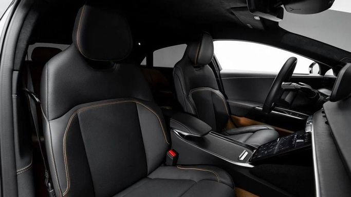 Подержанный Lucid Air, 2025 в Дубае от Al Ain Class Motors Черный цвет. GCC | AUTO.AE