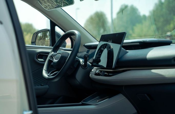 Lynk & Co 06 I Facelift, 2025  suv 5 dr. for rent in Dubai by One by One Car Rental - Angelyn, white color | AUTO.AE