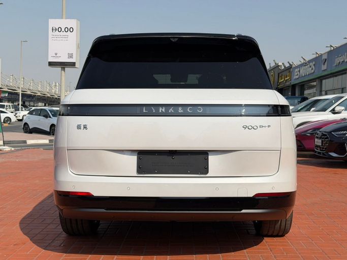 New Lynk & Co 900, 1.5 l, 2025 in Dubai by Billion Auto , White color. Chinese Specs | AUTO.AE