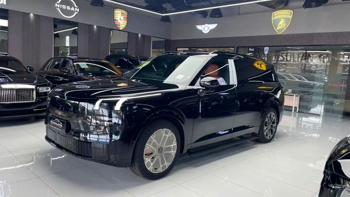 جديدة Lynk & Co 900, 1.5 l, 2025 في في دبي من Sultan Al Kutbi Motors، اللون أسود. مواصفات الخليج | AUTO.AE