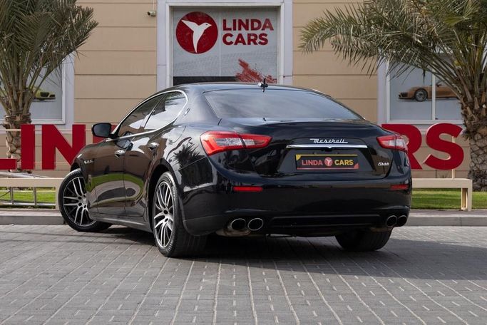 Used Maserati Ghibli III Facelift, 3.0 l, 2017 in Dubai by Linda Cars, Black color. GCC Specs | AUTO.AE