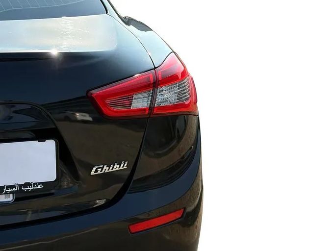 Подержанный Maserati Ghibli III, 3.0 л, 2015 в Дубае от Andaleeb Cars Черный цвет. GCC | AUTO.AE