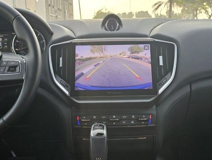 Used Maserati Ghibli III Facelift 2, 2.0 l, 2021 in Dubai by US Motors, Blue color. GCC Specs | AUTO.AE