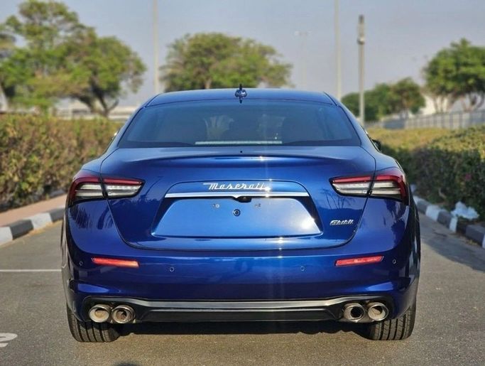 Used Maserati Ghibli III Facelift 2, 2.0 l, 2021 in Dubai by US Motors, Blue color. GCC Specs | AUTO.AE