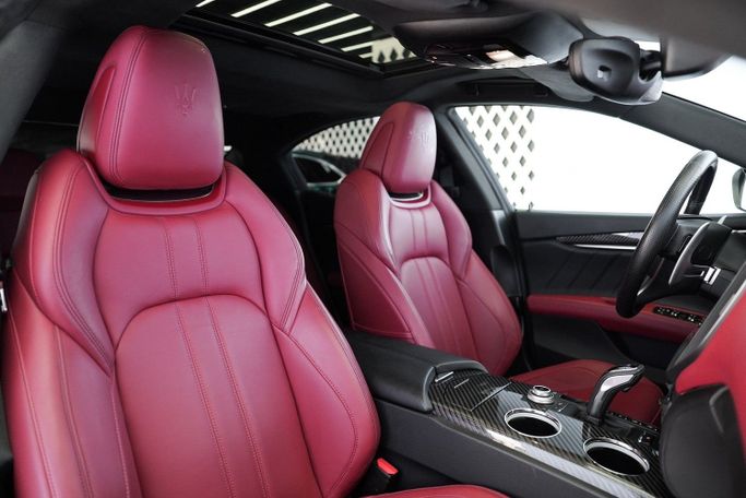 Used Maserati Ghibli III Facelift 2, 3.0 l, 2022 in Dubai by Exotic Cars, Grey color. Other | AUTO.AE